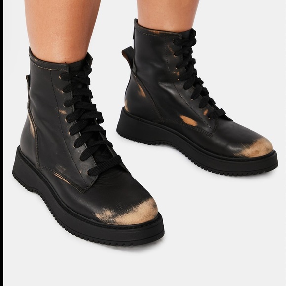 Steve Madden Farley Combat boot, 7, distressed black - Picture 3 of 13